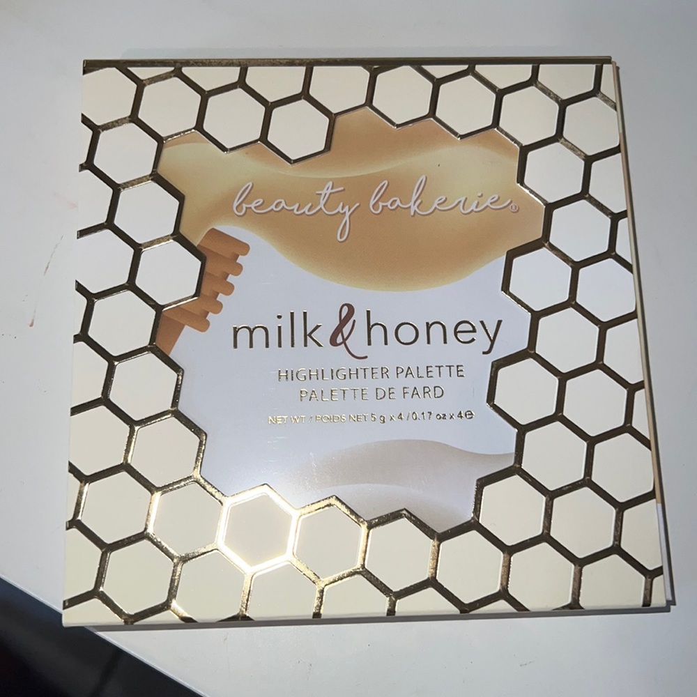 Milk and honey highlighter palette by beauty bakerie